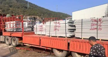 唐山 芝麻灰花岗岩光面毛板出货日常