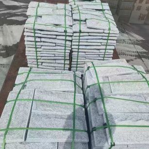 唐山 芝麻白蘑菇石装车出货