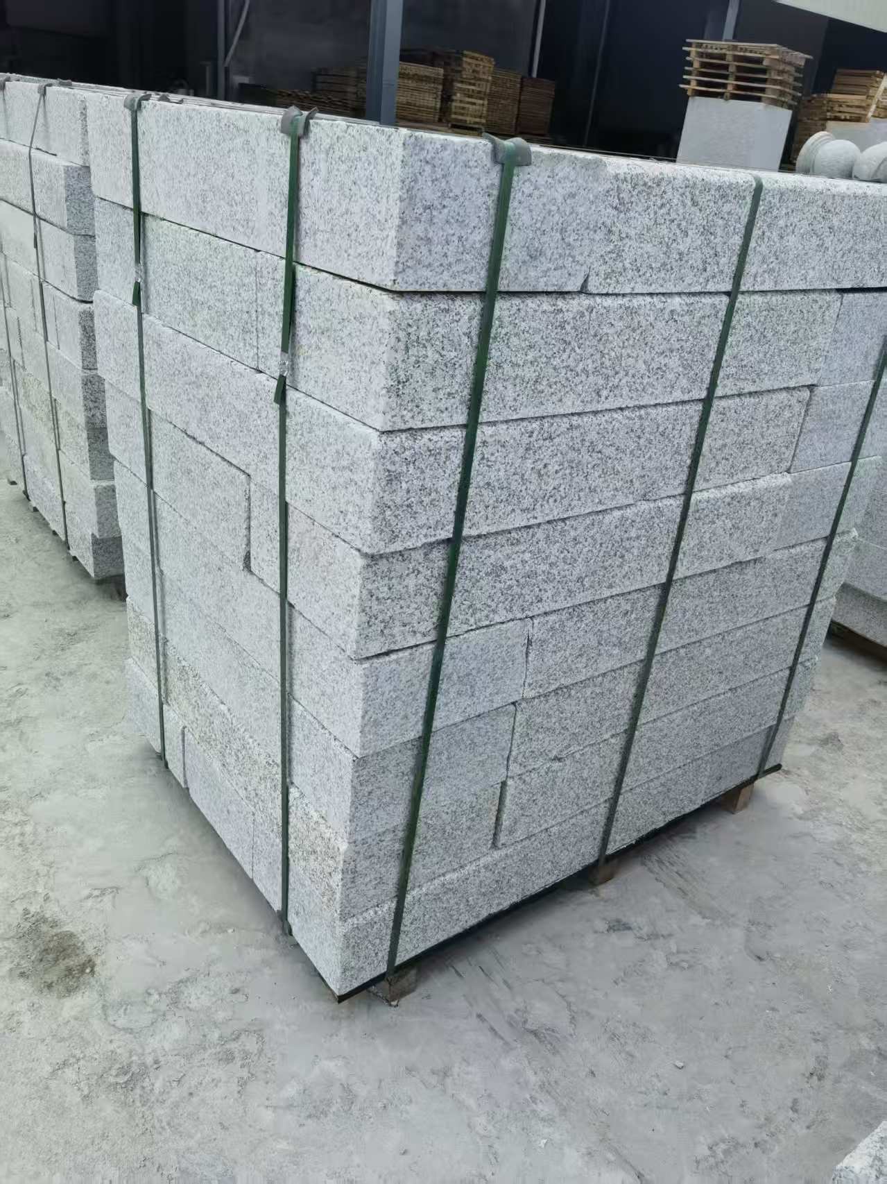 唐山 芙蓉白火烧两面路沿石