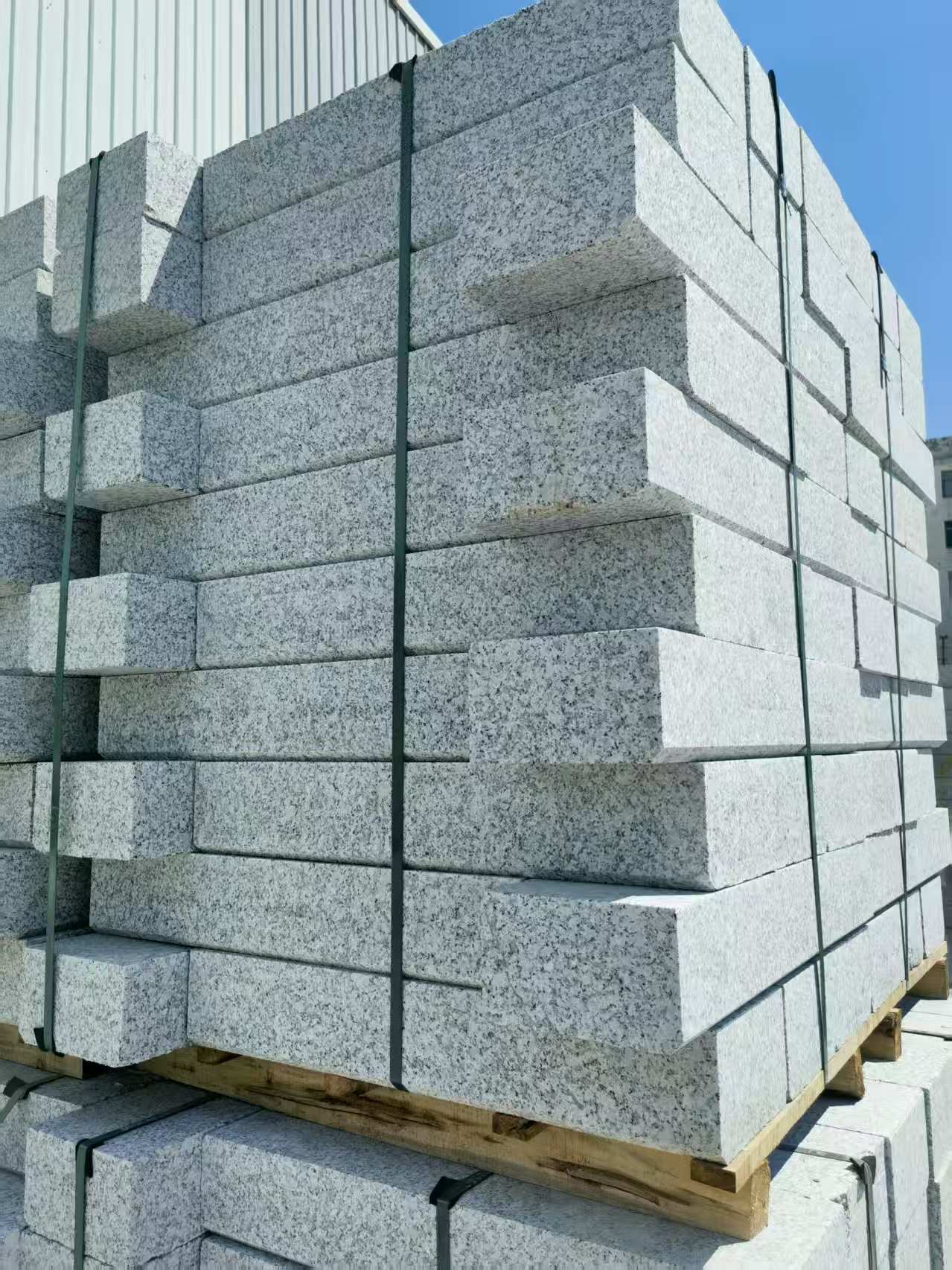 唐山 路沿石颜色均匀、尺寸标准